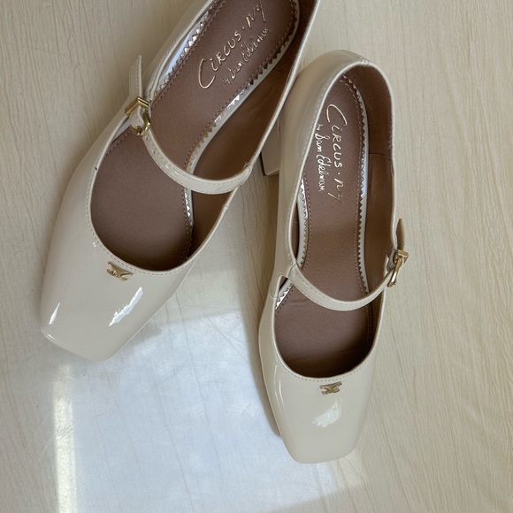 Circus by Sam Edelman Cream Mary Jane Heels - Picture 2 of 4